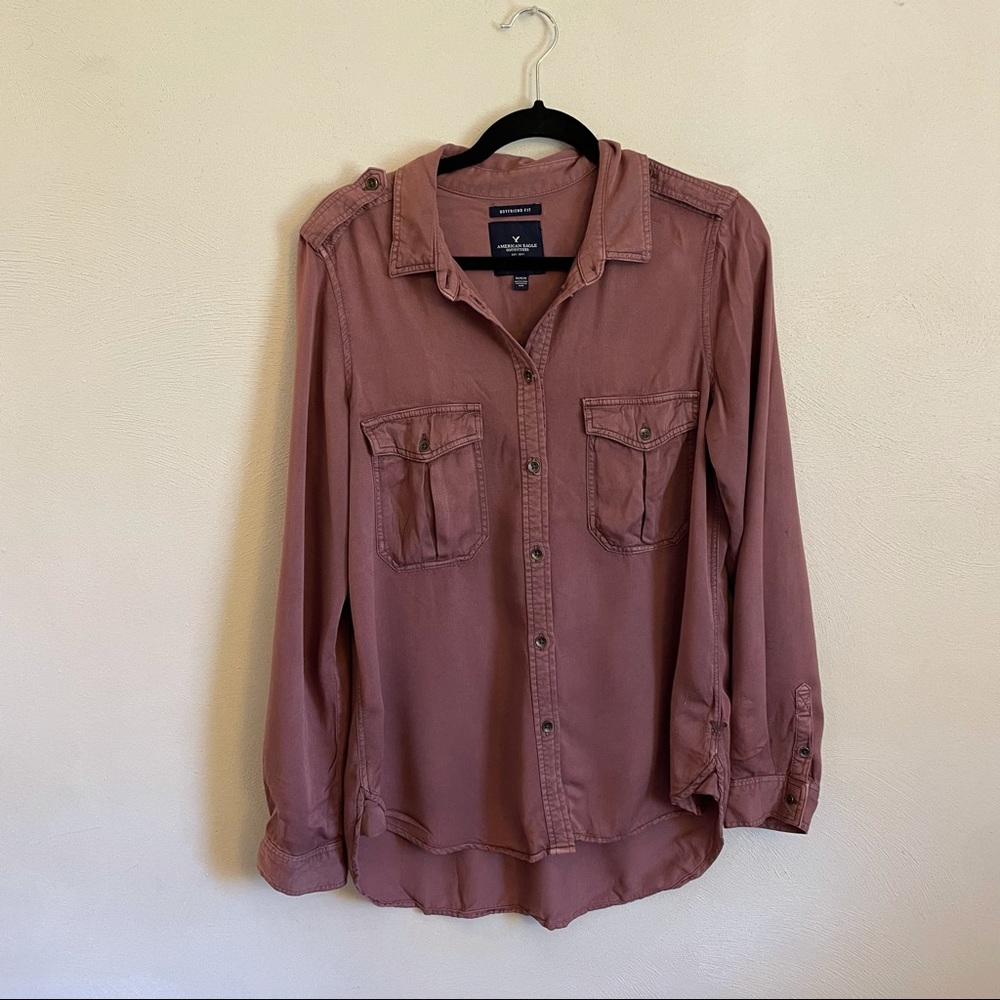 American Eagle Button Up